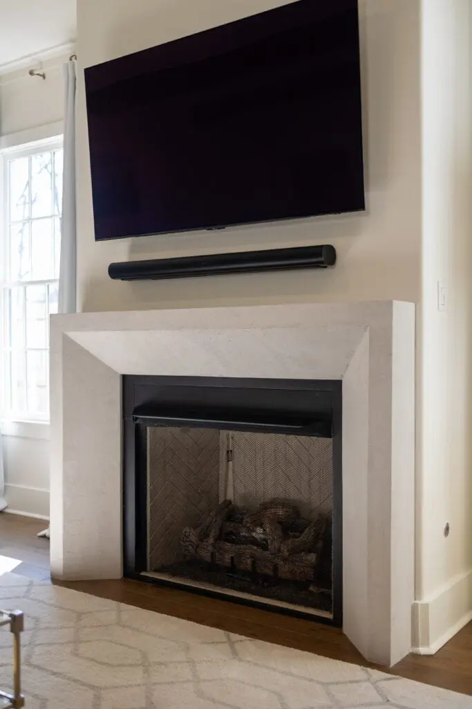 6R1A1503 vasari venetian plaster on a fireplace