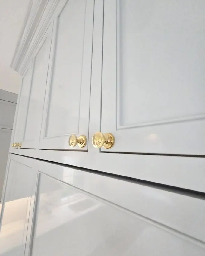 High Gloss kitchen cabinets painted with General finishes Enduro