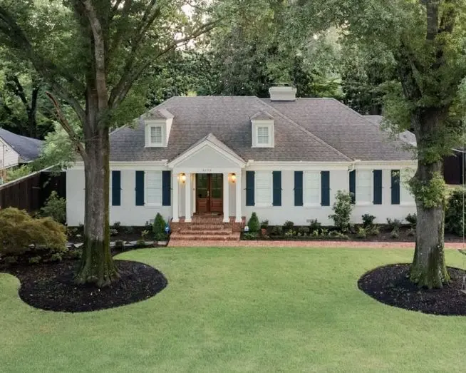 romabiobrick432 exterior brick painted in Accessible Beige 7036 SW