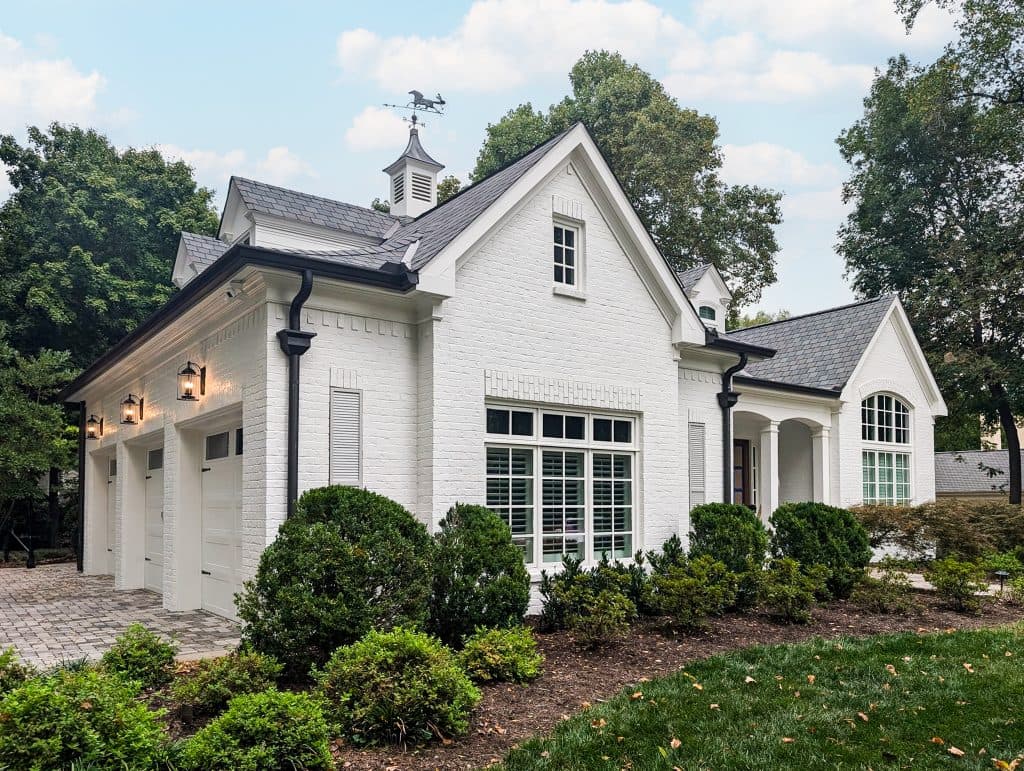 how much does it cost to paint a house exterior, painted white brick house Nashville TN