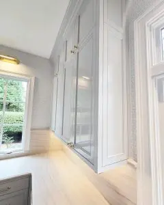 Picture of High gloss cabinet doors