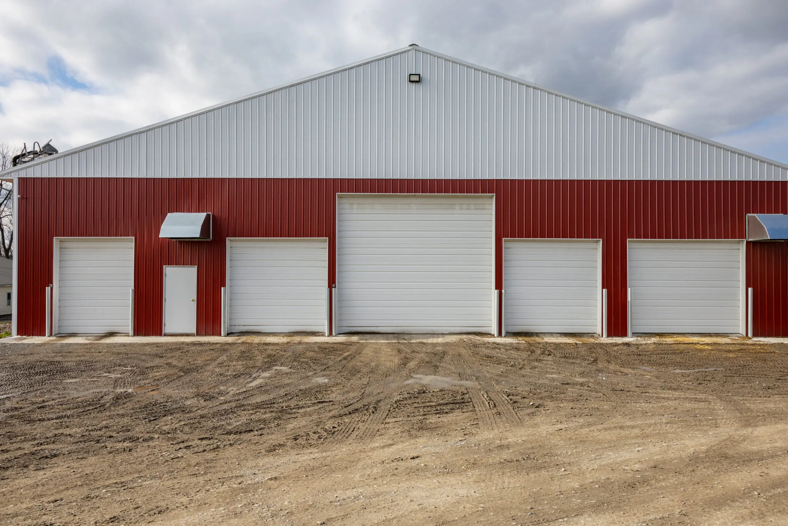 barn garage doors