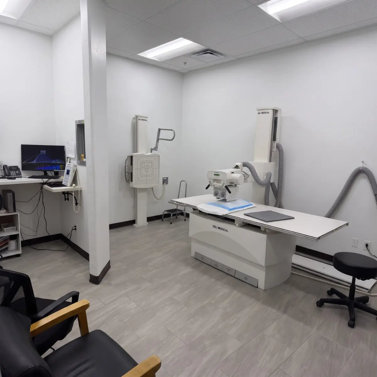 On-site X-ray room at the Panama Lane clinic